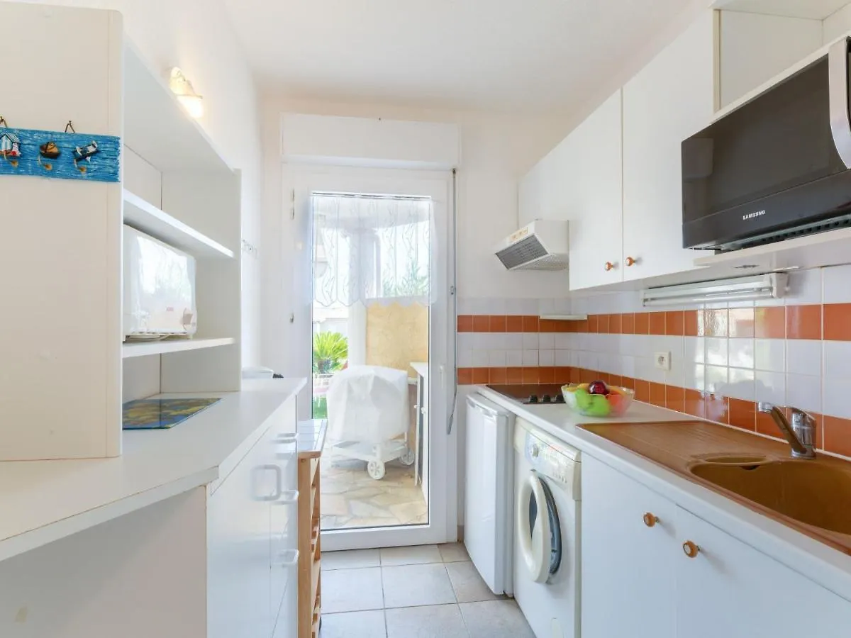 Apartment Les Mas De La Mer-2 By Interhome Saint-Aygulf